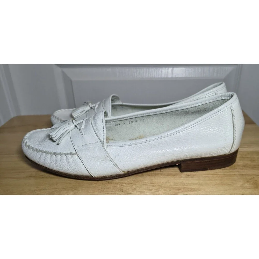 Cole Hahn Penny Loafer With Tassell, New, 10.5 White